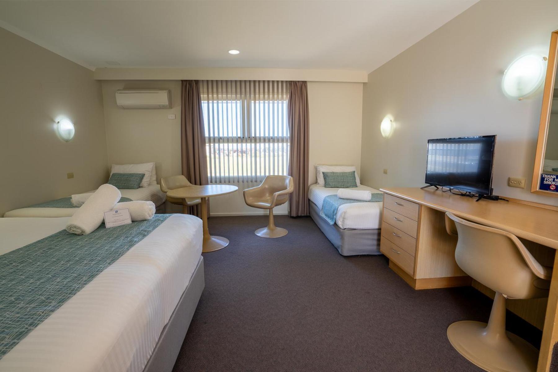 Hospitality Carnarvon, Surestay Collection By Best Western Exterior photo
