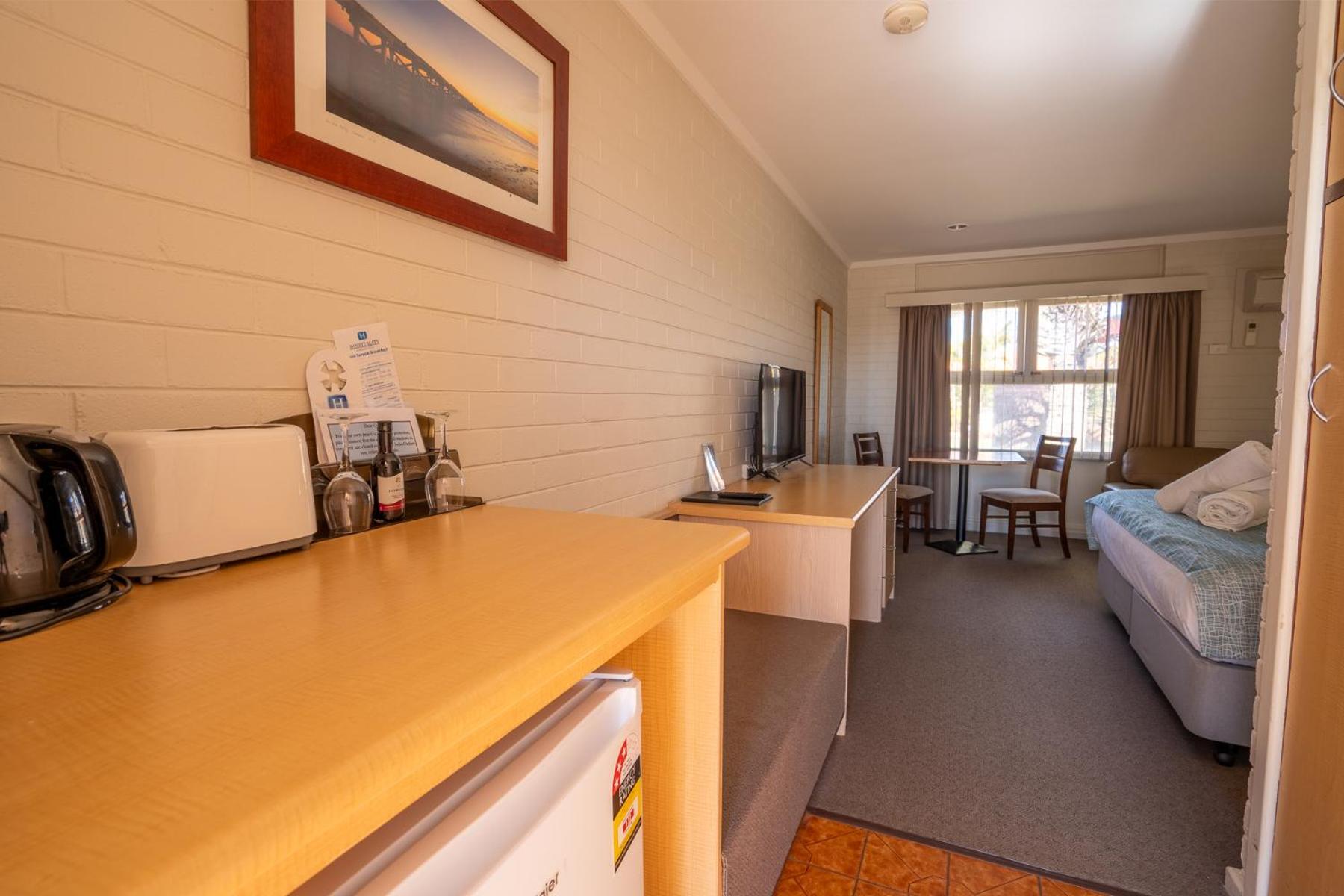 Hospitality Carnarvon, Surestay Collection By Best Western Exterior photo